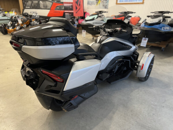 #24030 Can-Am Spyder RT Limited 2023 www.kdfsports.com