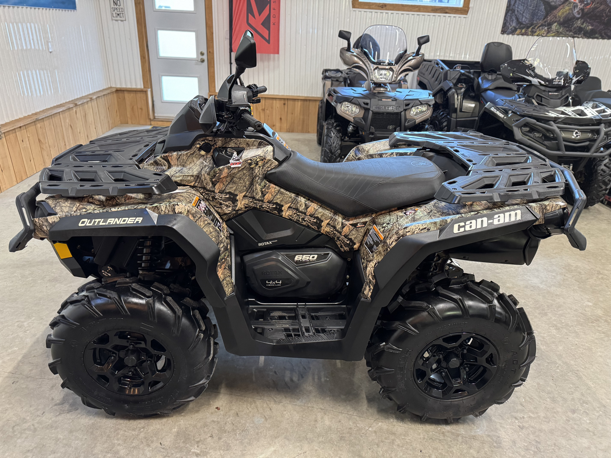 #25142 Can-Am Outlander XT Oak 650 2022 www.KDFsports.com