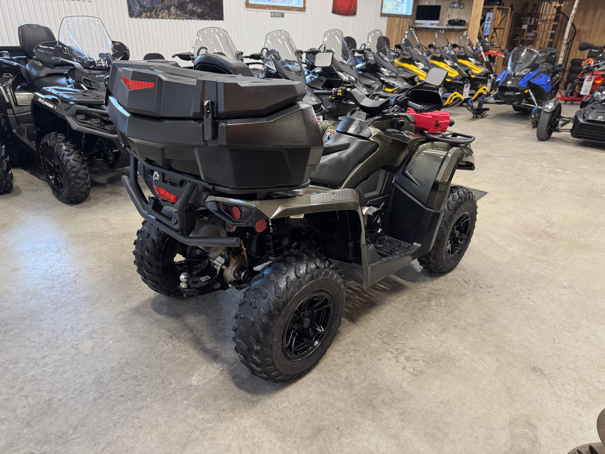 #25148 Can-Am Outlander Max XT 570 2021 www.kdfsports.com JOLIETTE