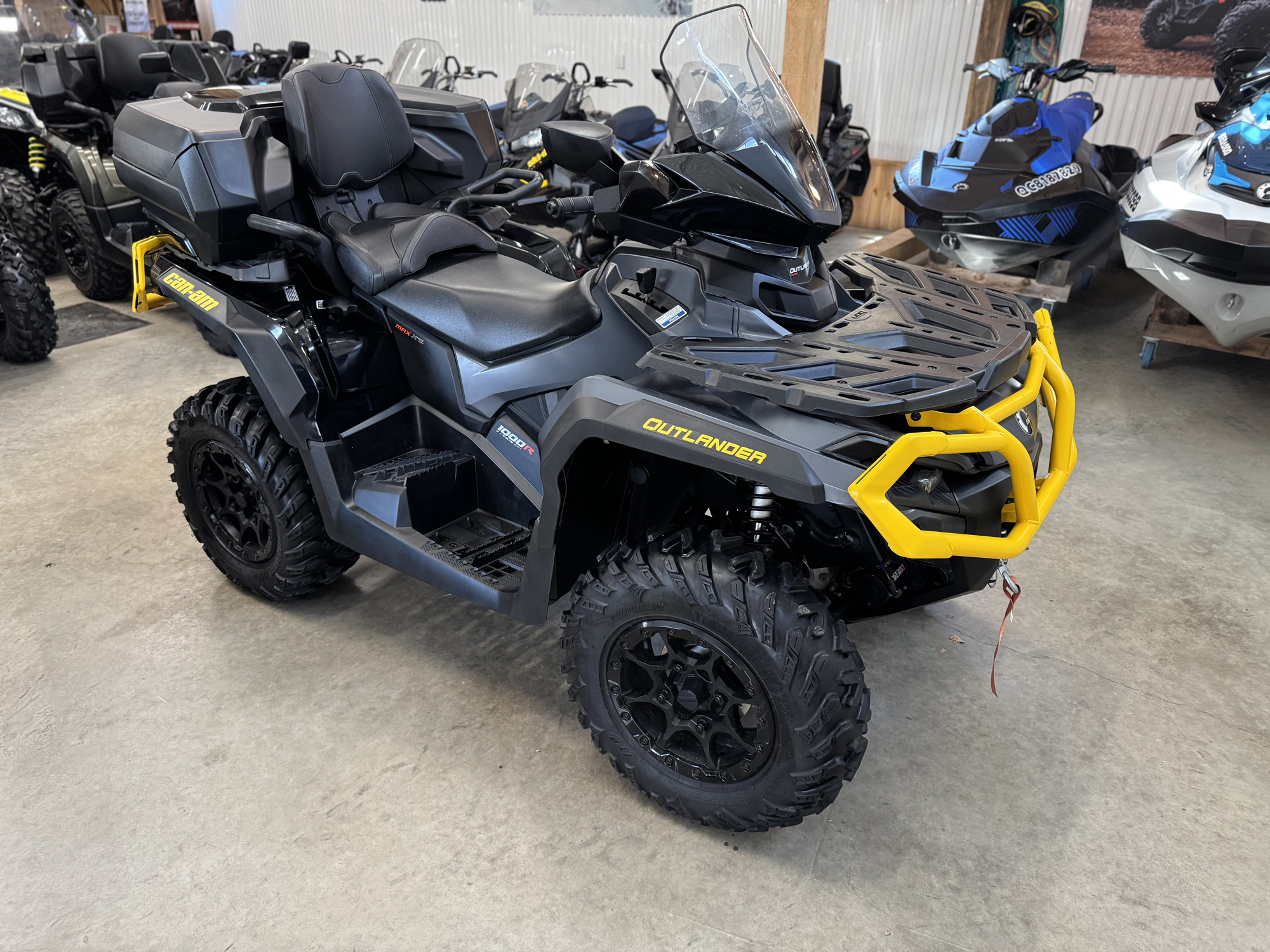 #25156 Can-Am Outlander Max XTP 1000 2023 www.KDFsports.com JOLIETTE