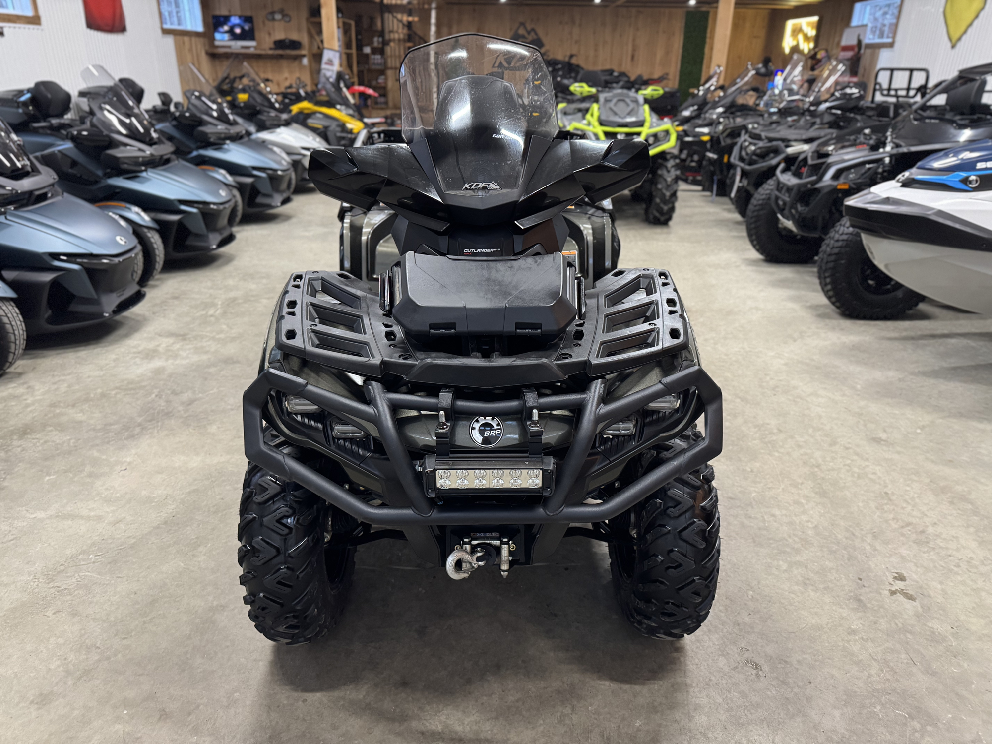#25169 Can-Am Outlander Max XT 1000 6x6 2023 www.KDFsports.com JOLIETTE