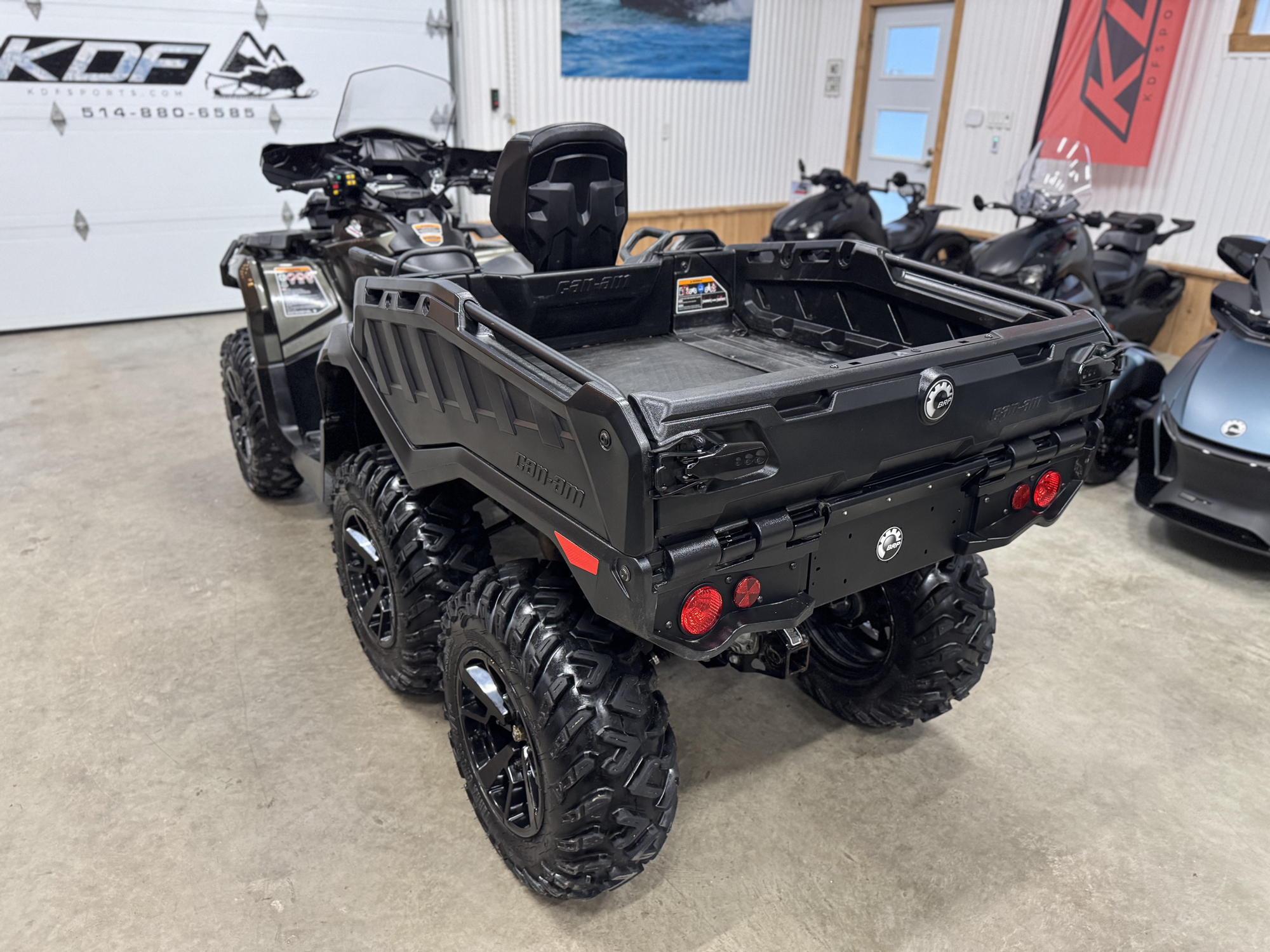 #25169 Can-Am Outlander Max XT 1000 6x6 2023 www.KDFsports.com JOLIETTE