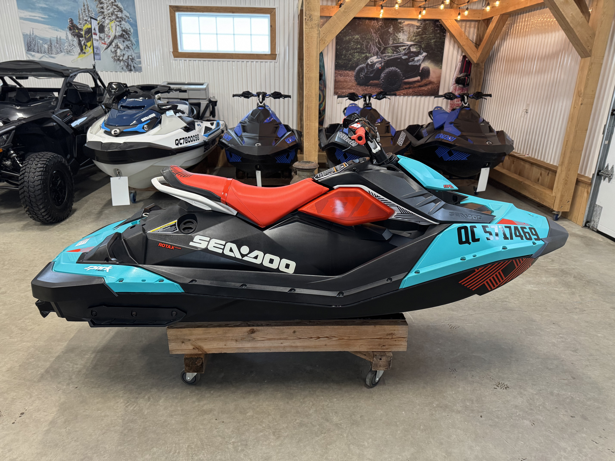#25181 Sea-Doo Spark Trixx 2 2017 www.KDFsports.com JOLIETTE