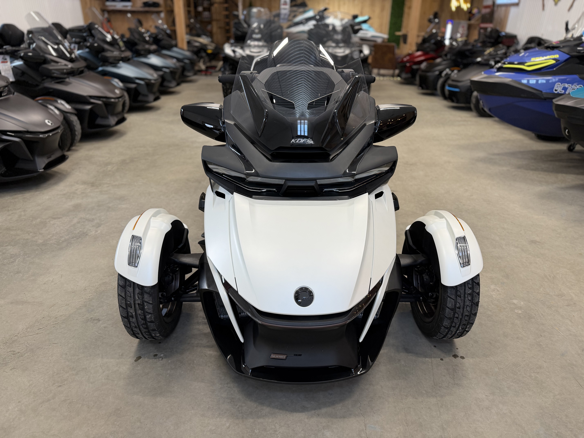 #26024 Can-Am Spyder Sea to Sky 2025 www.KDFsports.com JOLIETTE