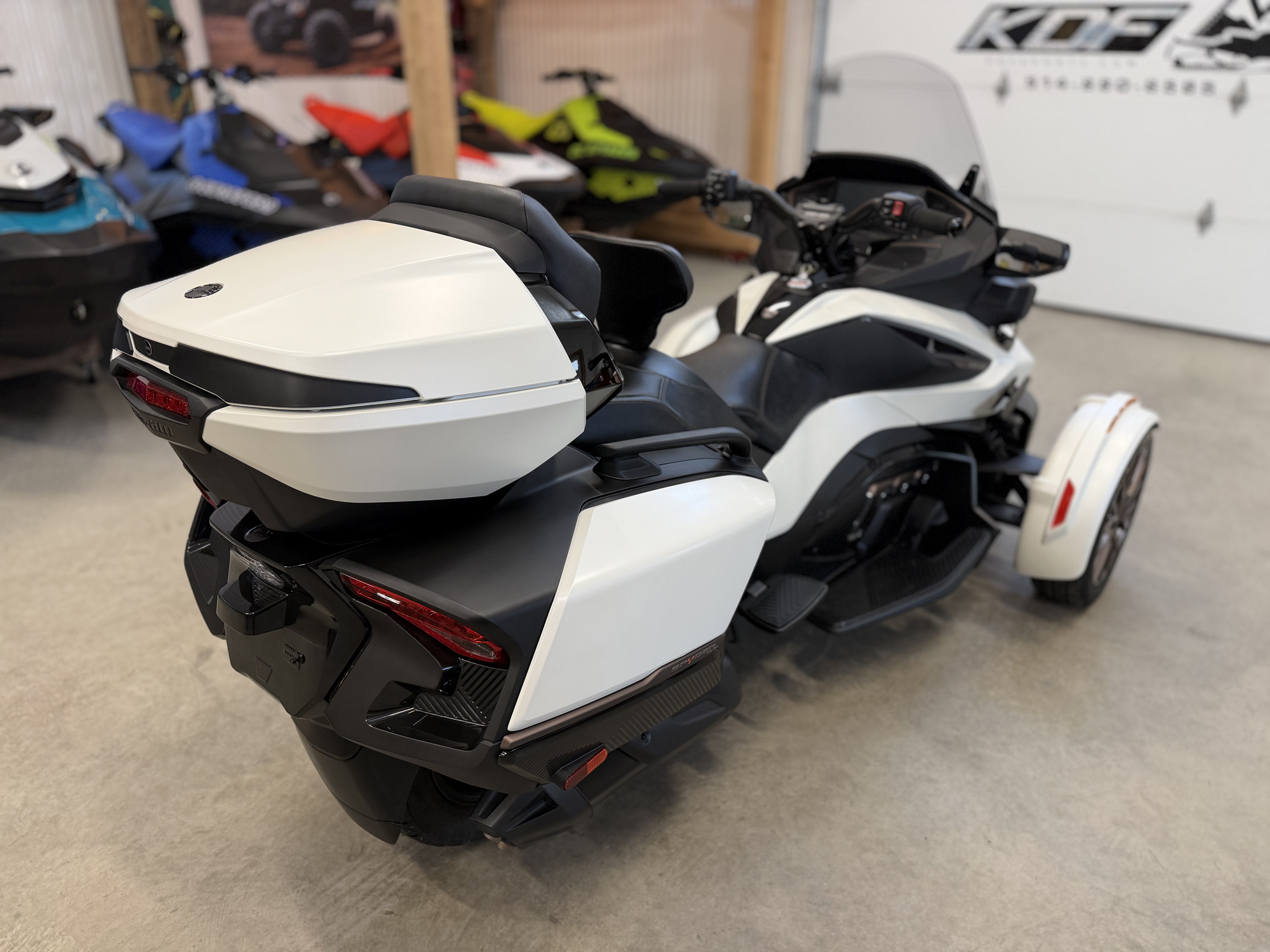 #26024 Can-Am Spyder Sea to Sky 2025 www.KDFsports.com JOLIETTE