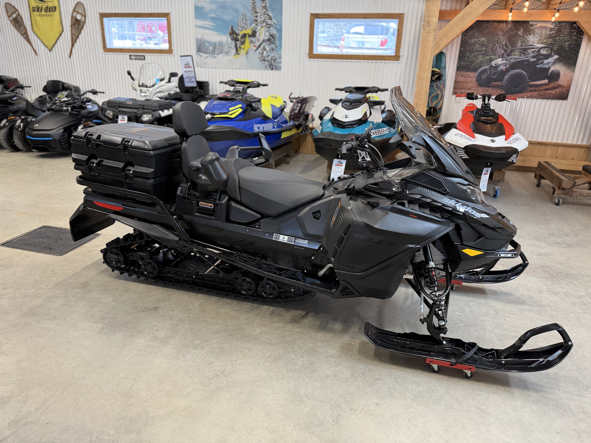 #26027 Ski-Doo Expedition SE 900 turbo 2026 www.KDFsports.com JOLIETTE