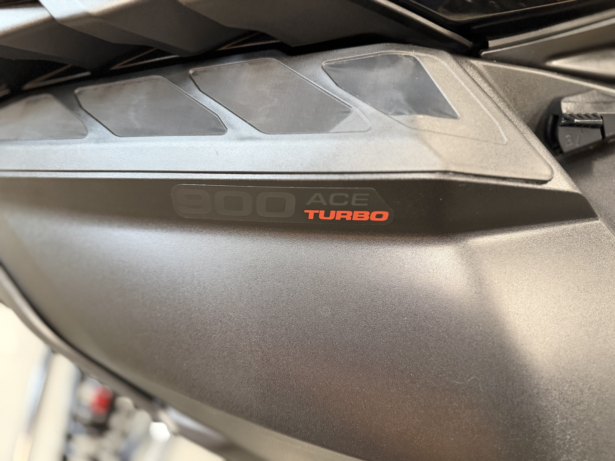 #26027 Ski-Doo Expedition SE 900 turbo 2026 www.KDFsports.com JOLIETTE