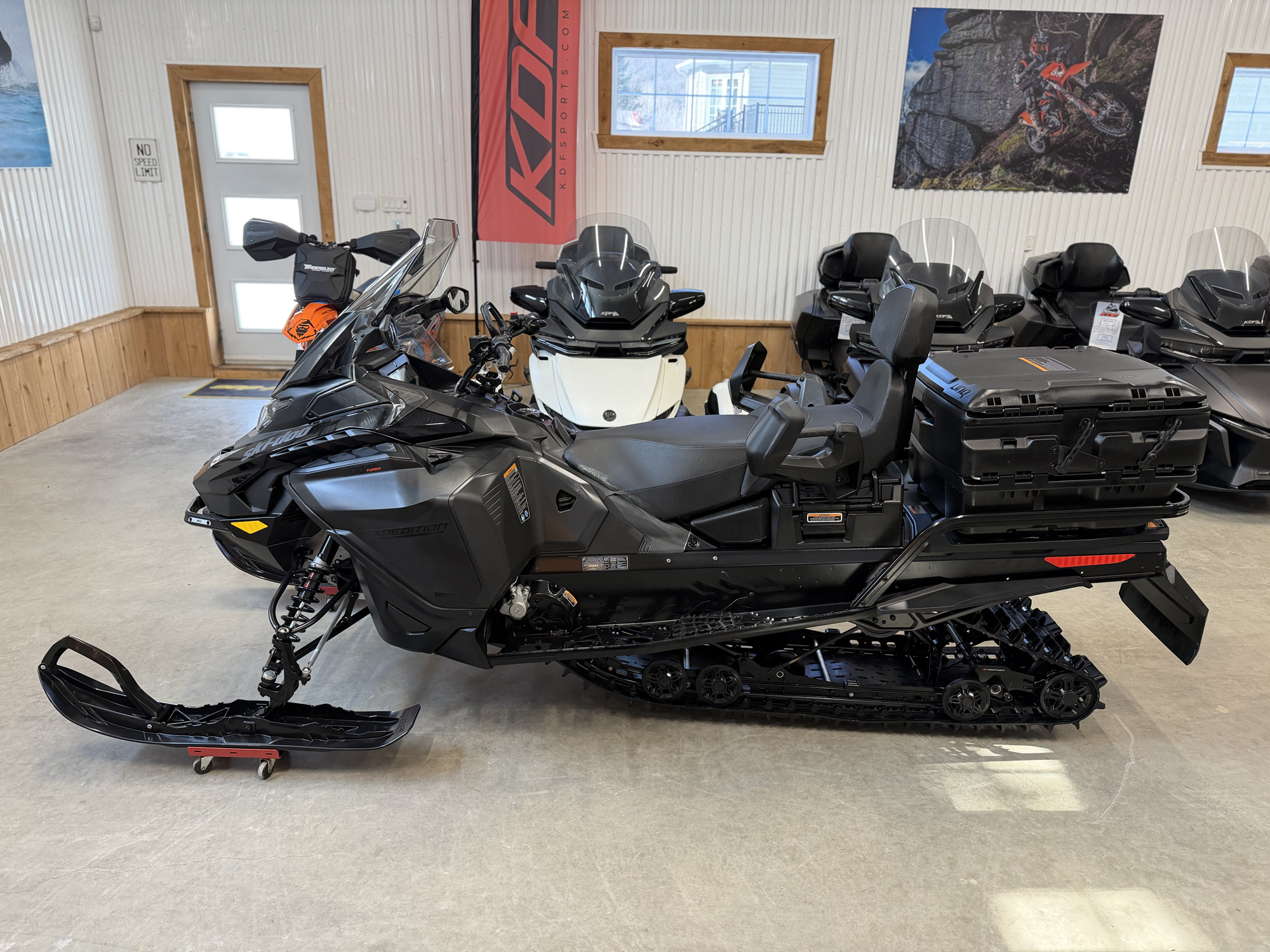 #26035 Ski-Doo Expédition SE turbo 2026 KDFsports.com JOLIETTE