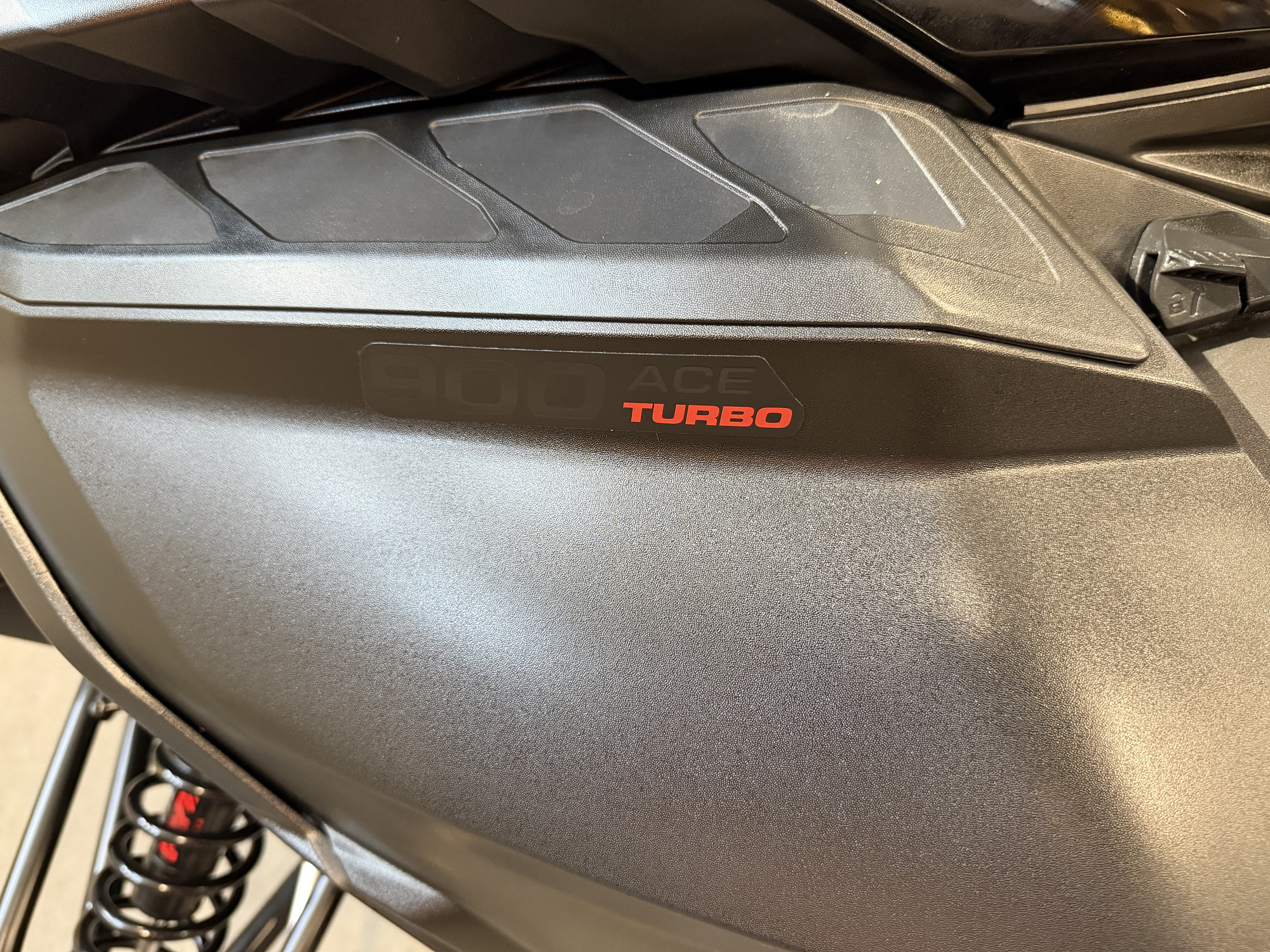 #26035 Ski-Doo Expédition SE turbo 2026 KDFsports.com JOLIETTE