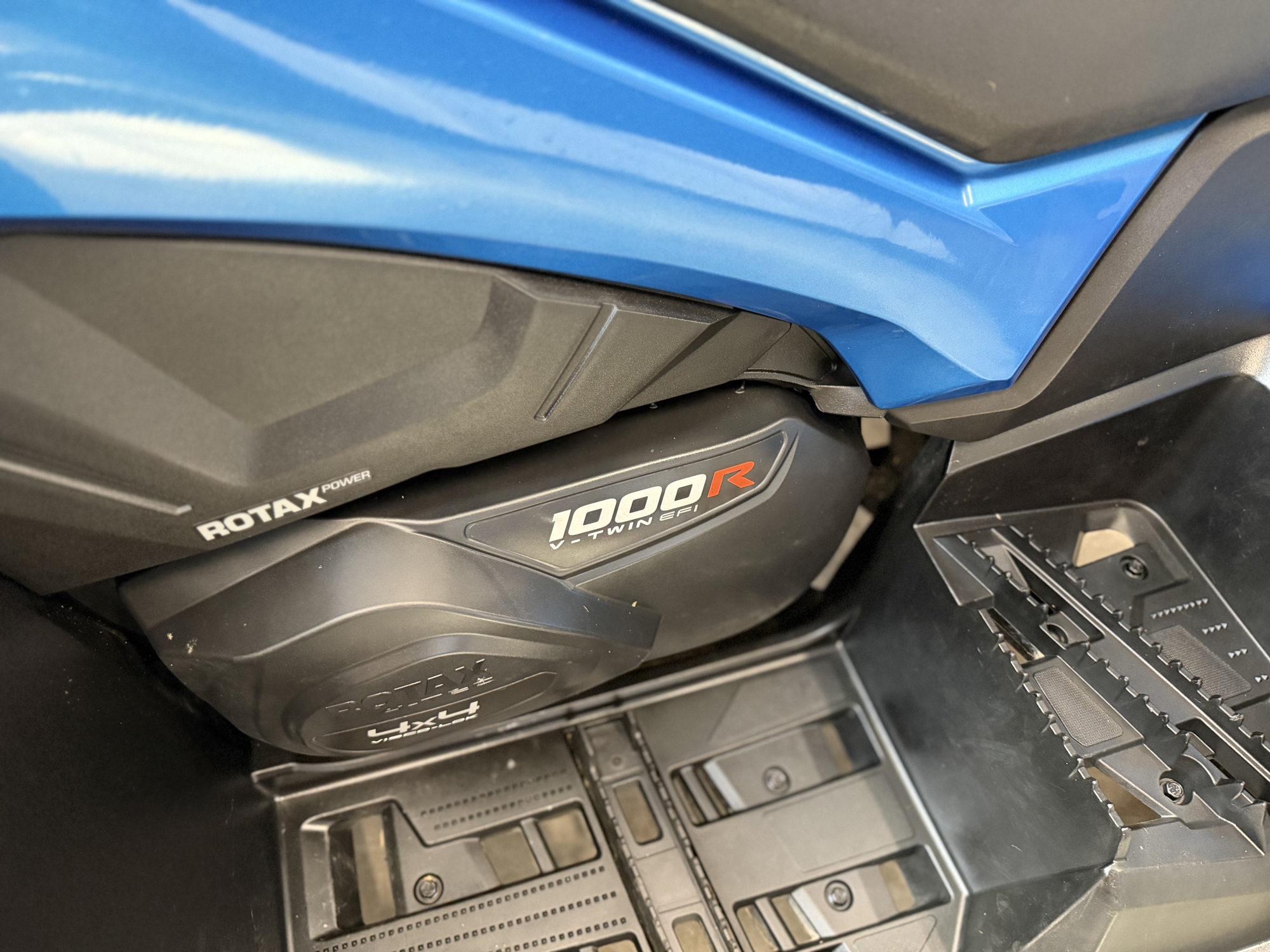 #26031 Can-Am Outlander Max XT 1000 2022 www.KDFsports.com JOLIETTE