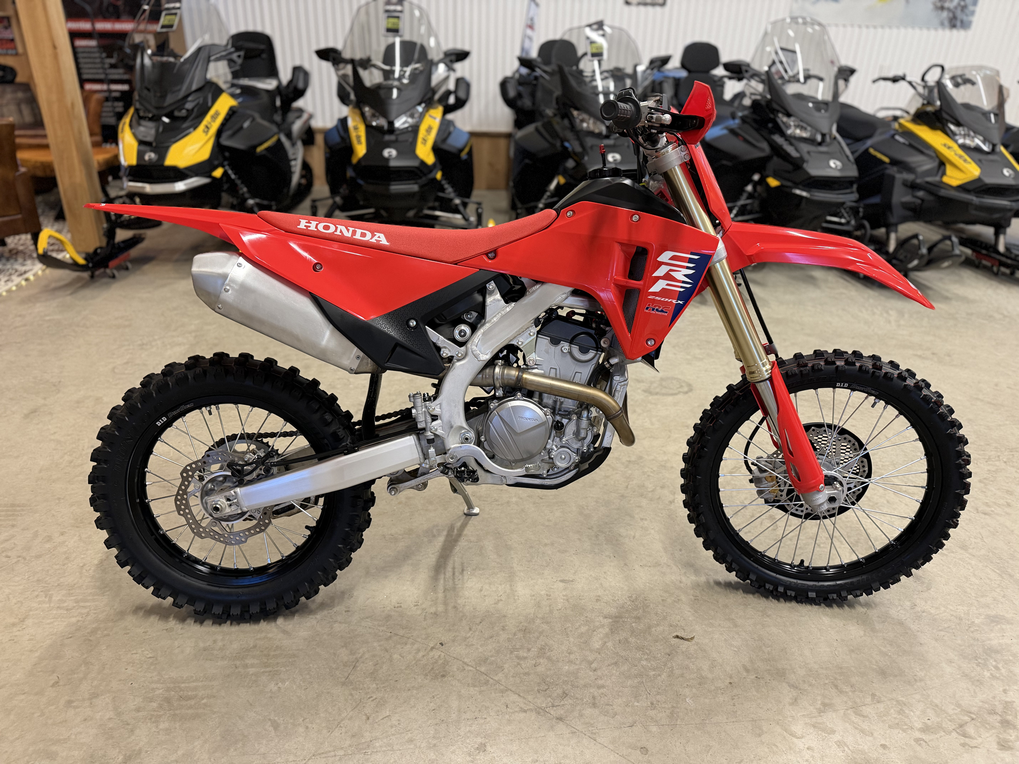 #26151 Honda CRF 250 RX 2026 www.KDFsports.com JOLIETTE