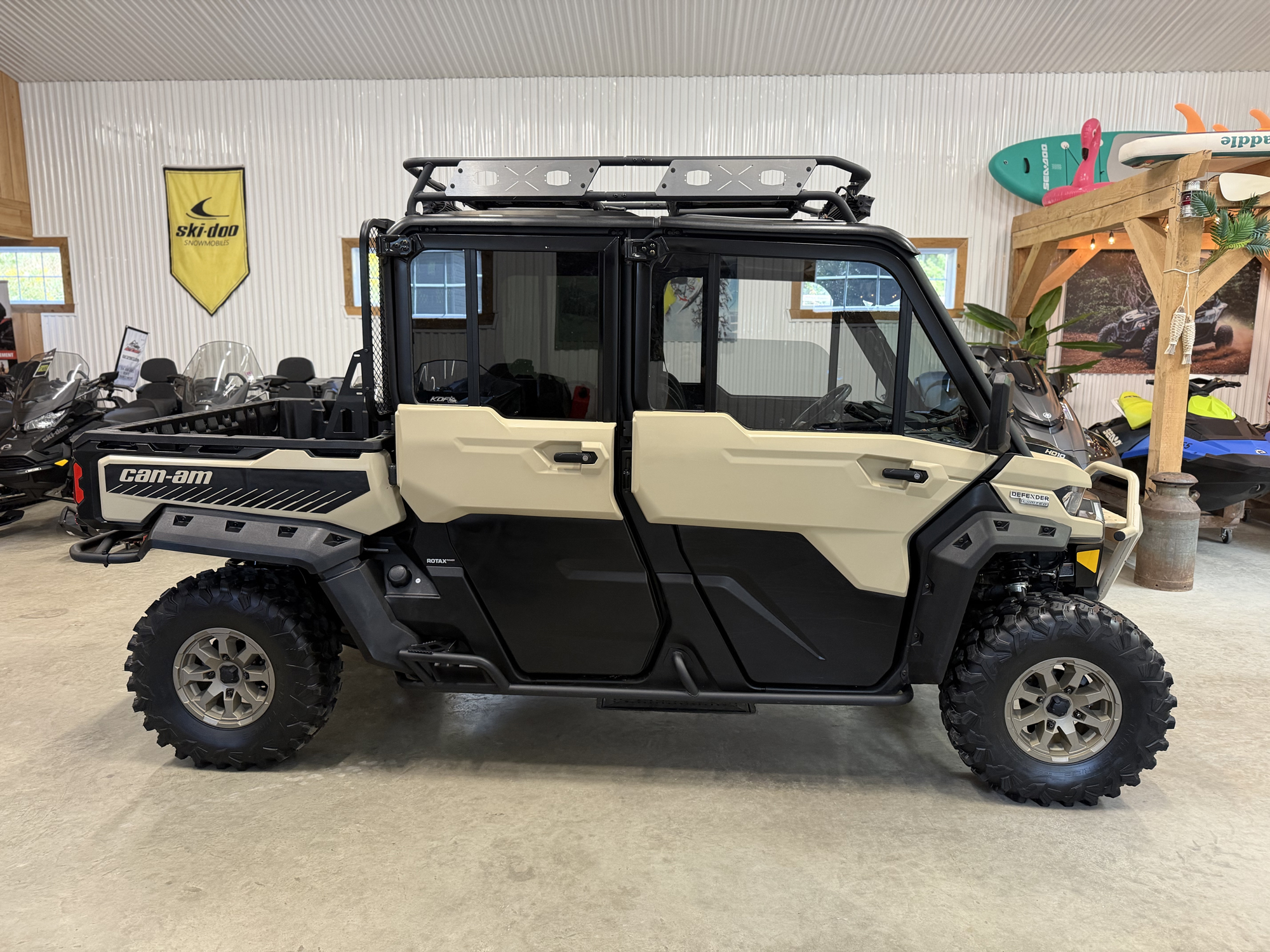 #26154 Can-Am Defender HD10 Max LTD 2025 www.KDFsports.com JOLIETTE