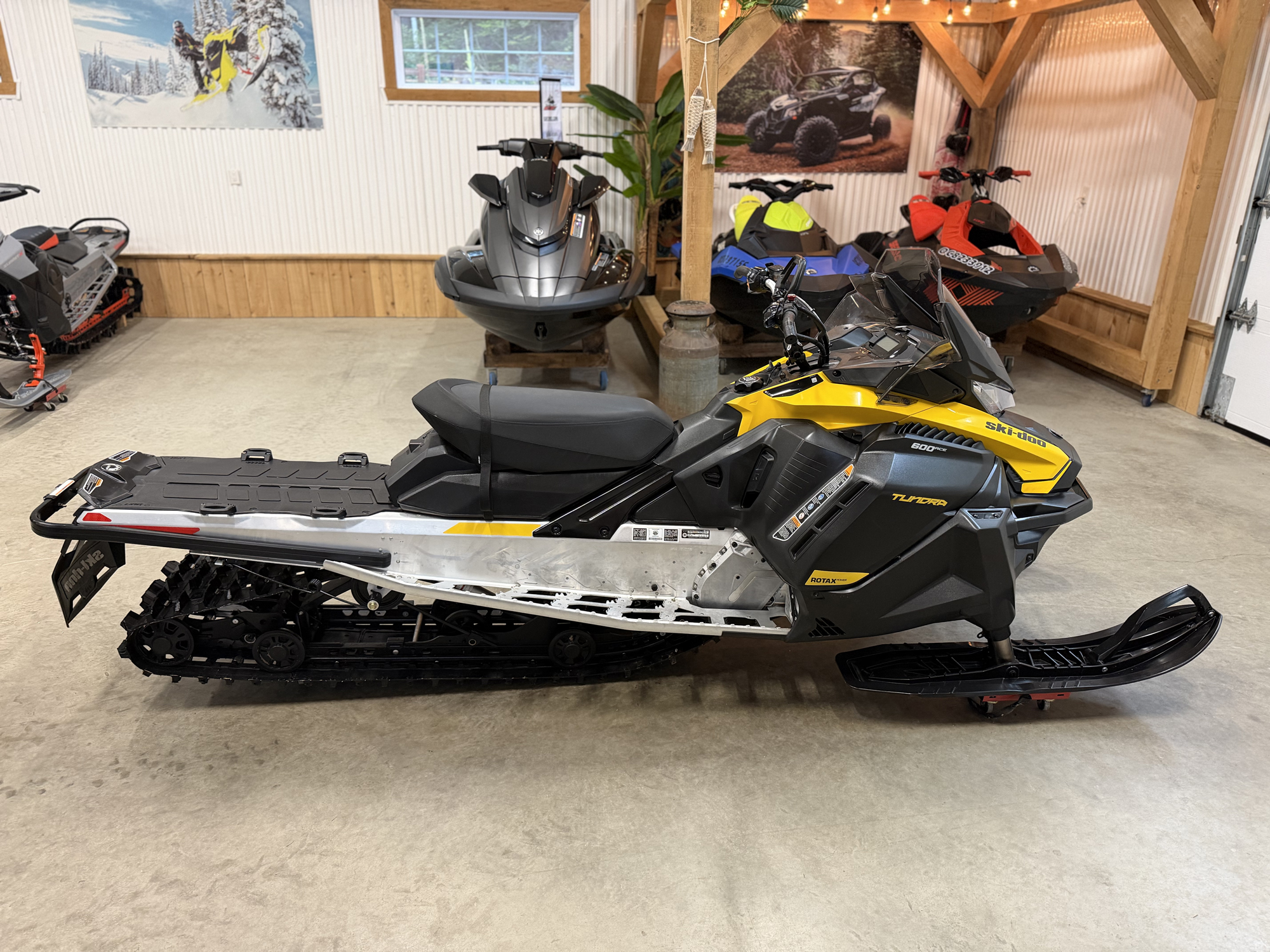 #26141 Ski-Doo Tundra LT 600 Ace 2022 www.KDFsports.com JOLIETTE