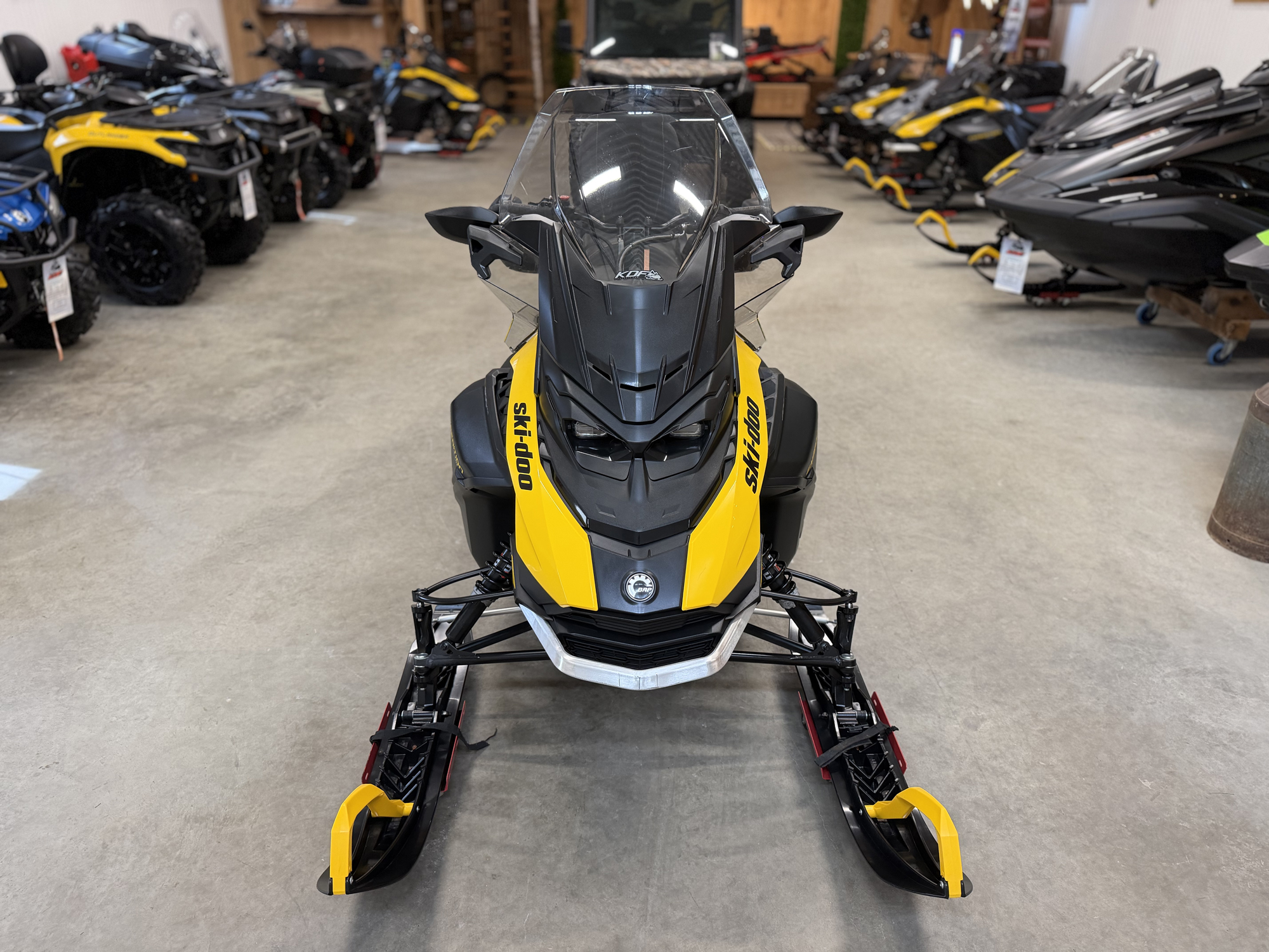 #26162 Ski-Doo Expedition Sport 900 ace 2026 www.KDFsports.com JOLIETTE