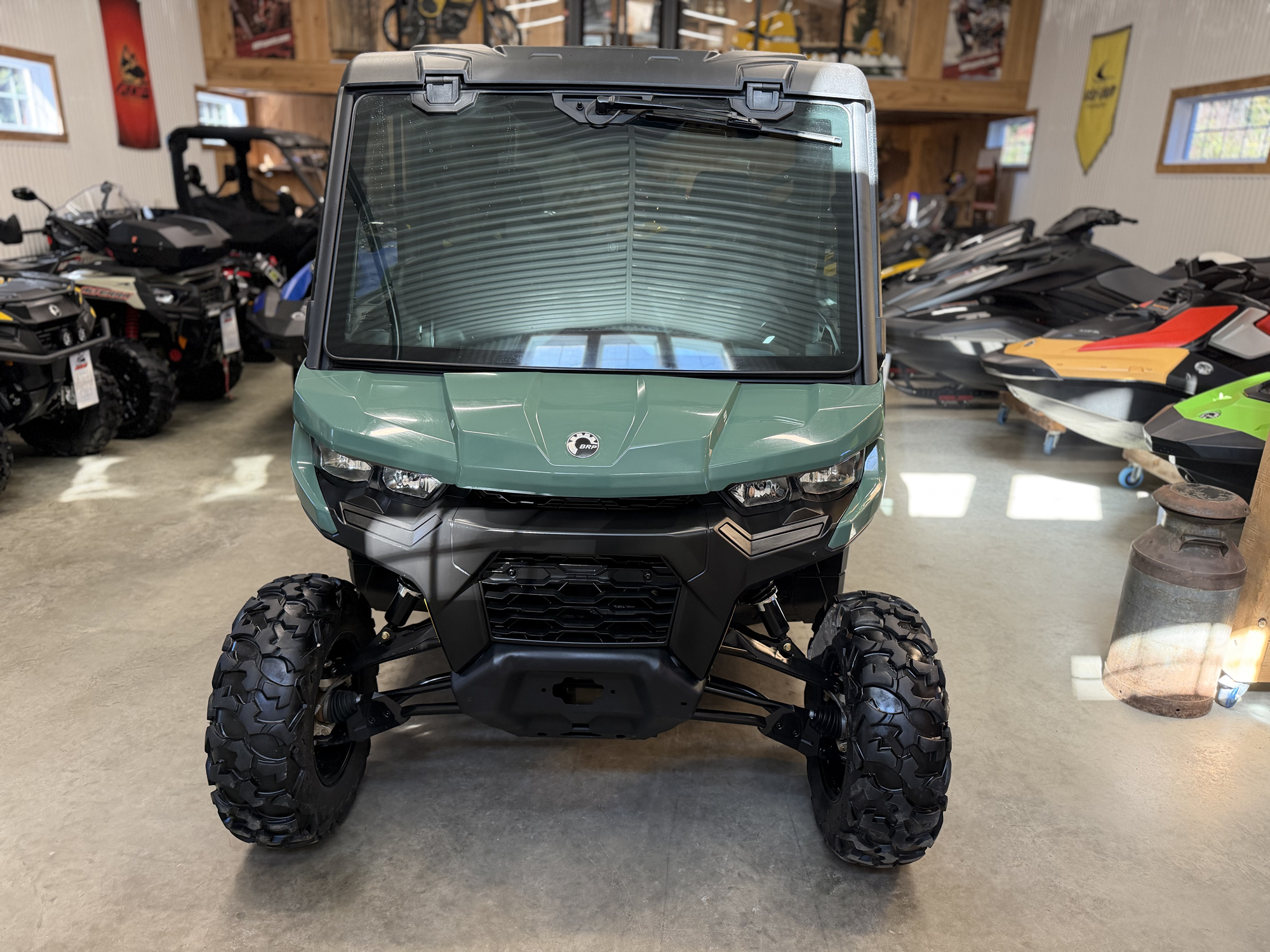 #26158 Can-Am Defender HD9 CAB DPS 2025 www.KDFsports.com JOLIETTE