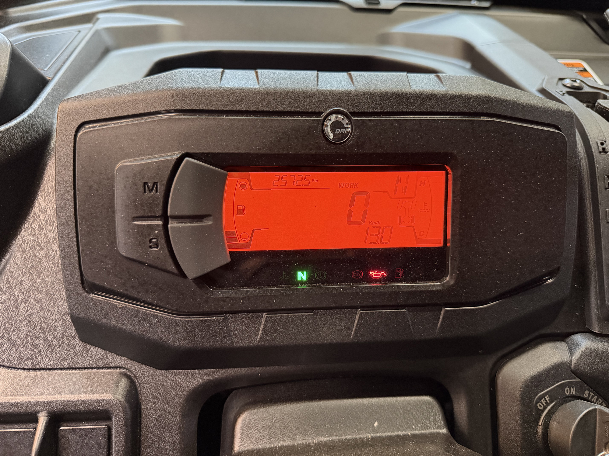 #26158 Can-Am Defender HD9 CAB DPS 2025 www.KDFsports.com JOLIETTE