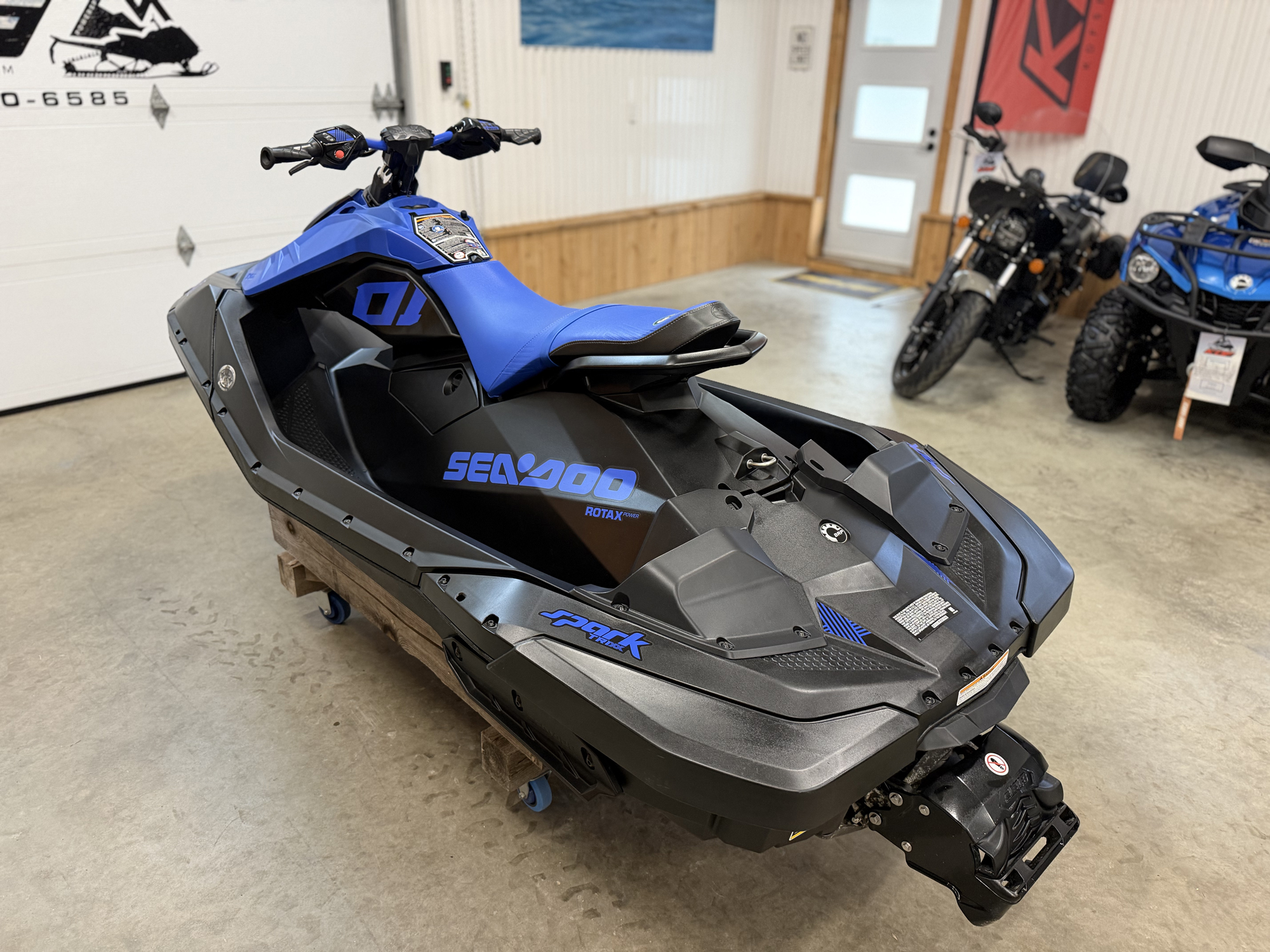 #26165 Sea-Doo Spark Trixx 2up 2023 www.KDFsports.com JOLIETTE