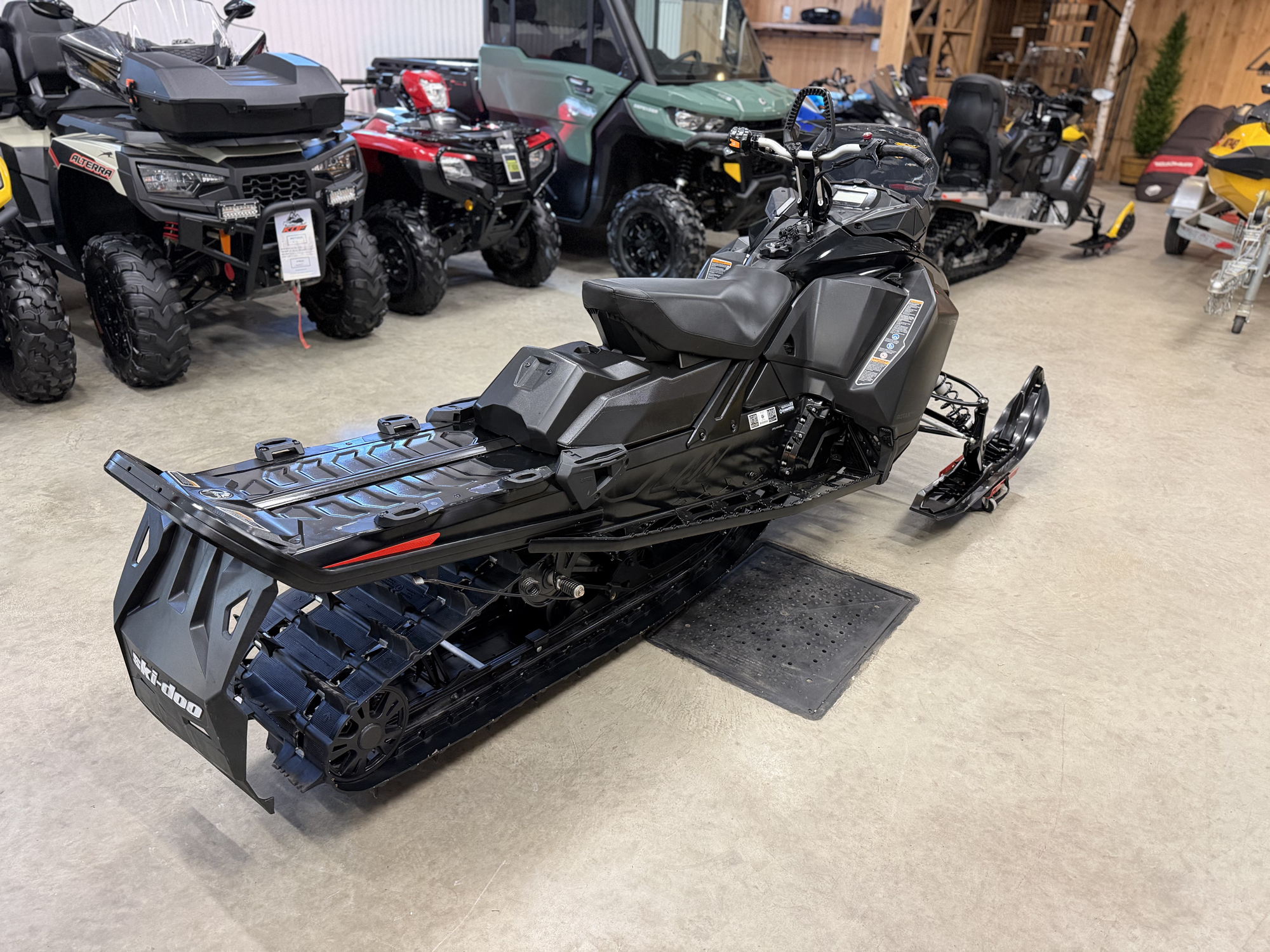 #26167 Ski-Doo Backcountry 600 2022 KDFsports.com JOLIETTE