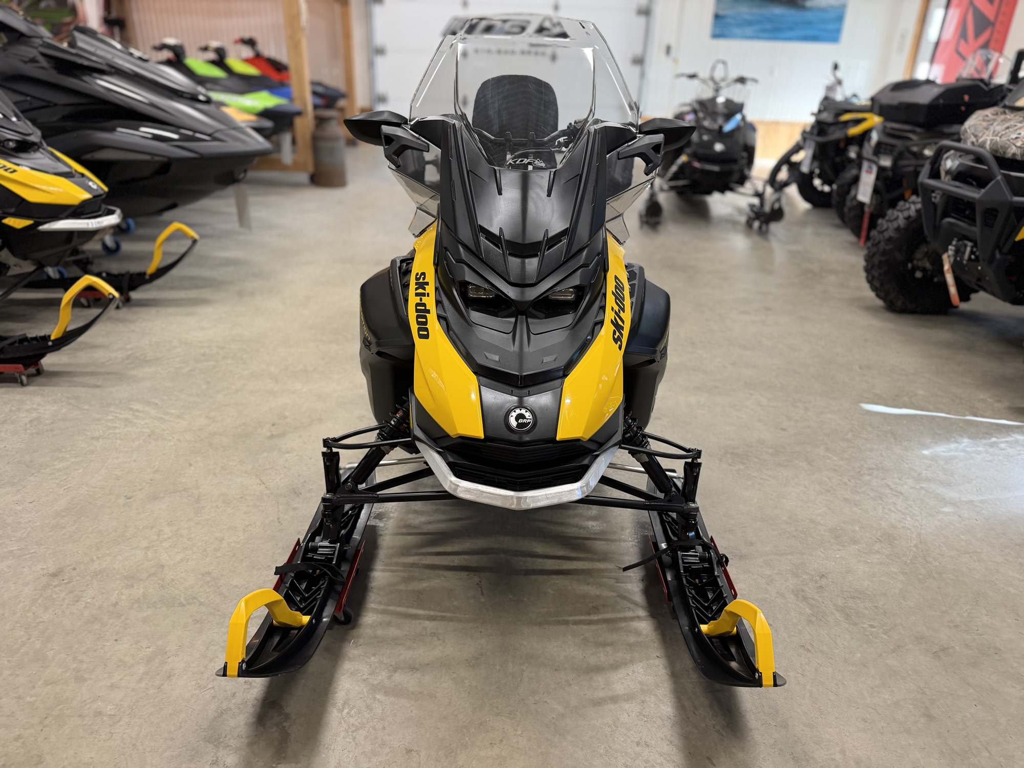 #26173 Ski-Doo Expedition Sport 900 2026 www.KDFsports.com JOLIETTE